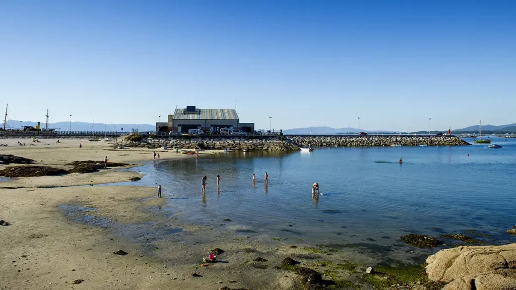 Plage Confín – Peralto